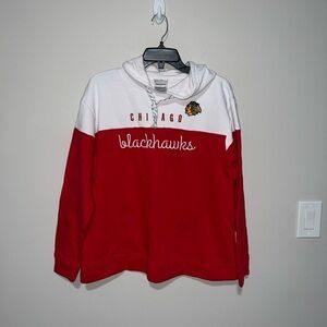 NWOT light and red Chicago Blackhawks Hockey  hooded Sweater NHL Medium